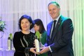 Thủ tướng New Zealand trao giải thưởng cho Tổng Giám đốc Vinamilk