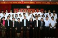 Giáo sư Nguyễn Thiện Nhân tiếp đoàn học sinh Việt Nam đoạt giải thưởng trong các kỳ thi Olympic quốc tế