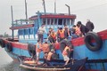Vụ lật tàu trên biển Bình Thuận: Cả làng chài bàng hoàng sau tin dữ