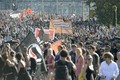 Xung đột giữa người tuần hành ủng hộ và phản đối người di cư ở Đức