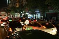 Ùn tắc giao thông nghiêm trọng trong giờ cao điểm tại Hà Nội và TP. Hồ Chí Minh: