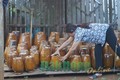 Đồng bào Mạ ở xã Đắk Nia giữ nghề làm rượu cần truyền thống