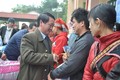 Ban chỉ đạo Tây Bắc tặng quà và chúc Tết nhân dân huyện Sa Pa ( Lào Cai)