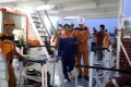 Tàu SAR 413 cứu nạn thành công các ngư dân gặp nạn trên biển