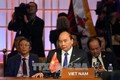 越南政府总理阮春福出席第12届东亚峰会