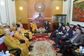 越南祖国阵线中央委员会主席陈青敏会见越南佛教协会代表团