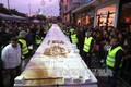 Hy Lạp đón Năm mới với chiếc bánh truyền thống khổng lồ