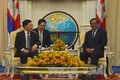Phó Thủ tướng, Bộ trưởng Bộ Ngoại giao Phạm Bình Minh đến chào Quyền Thủ tướng Samdech Sar Kheng