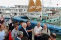 以色列总统鲁文·里夫林携夫人访问广宁省下龙湾