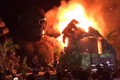 Bất cẩn gây cháy lớn thiêu rụi sân khấu ra mắt phim Kong: Skull Island