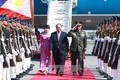 阮春福总理抵达马尼拉出席第30届东盟峰会