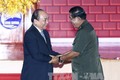 Thủ tướng Nguyễn Xuân Phúc và Thủ tướng Campuchia Samdech Techo Hun Sen gặp mặt các tầng lớp nhân dân tỉnh Bình Dương