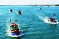Ngư dân Quảng Bình kiên trì chờ thời tiết thuận lợi để các chuyến đi biển cuối năm hiệu quả cao