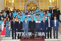 政府总理阮春福会见越南U23球队 授予球队三等劳动勋章