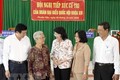 越南国家代主席邓氏玉盛在永隆省开展选民接待活动