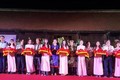 庆祝首都河内解放64周年：“河内心中的缽場陶瓷色彩”展会在文庙国子监开展