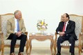 政府总理阮春福会见越南旅游大使