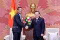 越南国会副主席冯国显会见可口可乐(越南)饮料公司首席执行官