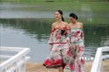 宝禄丝绸和林同土锦时装秀在大叻市举行