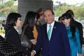 越南政府总理阮春福圆满结束对新加坡进行正式访问和出席第32届东盟峰会之行