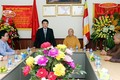 越南祖国阵线中央委员会副主席侯阿令看望慰问释宝严和尚