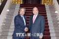 越南政府总理阮春福会见老挝人民革命党中央组织部部长占西•普西坎