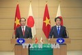 陈大光与日本首相安倍晋三共同举行联合新闻发布会