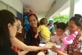 越南中央儿童医院为儿童庆六一、送开心