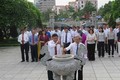 越南领导人行上香礼 纪念已故越共中央总书记阮文渠诞辰106周年
