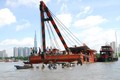 Khẩn trương tìm kiếm 2 người mất tích trong vụ chìm sà lan trên sông Sài Gòn