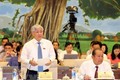 越南国会常务委员会第26次会议：越南政府民族委员会主任杜文战登台接受质询