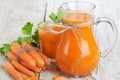 Vì sao nên uống nước ép cà rốt thường xuyên