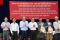 Phó Thủ tướng Trương Hòa Bình tặng quà Tết đồng bào Chăm, Khmer tại Thành phố Hồ Chí Minh