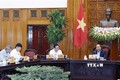 越南政府总理阮春福主持召开越共十三大经济社会常设小组会议