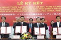 越南平定省与日本泉佐野市签署合作协议