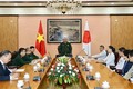日本防卫省军官代表团访问越南