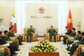 缅甸国防军总司令敏昂莱对越南进行正式访问