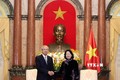 越南国家副主席邓氏玉盛会见泰国最高法院代表团
