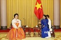 越南国家副主席邓氏玉盛会见朝鲜越南友好协会代表团