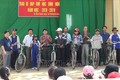 Thầy giáo Huỳnh Quang Sơn với sáng kiến tặng xe đạp cho học trò nghèo vùng cao Ea Chrang đến trường
