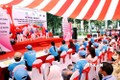 越南青年医生为社区医疗卫生提供志愿服务