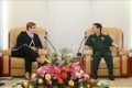 越南国防部部长吴春历会见澳大利亚外长