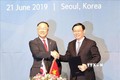 越韩副总理级经济合作对话第一次会议在首尔召开