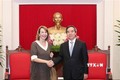 越共中央经济部部长阮文平会见越南企业论坛联合主席弗吉尼亚·福特