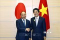政府总理阮春福与日本首相安倍晋三举行会谈