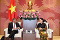 越南国会主席阮氏金银会见新加坡首席大法官