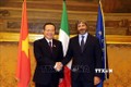 越南国会副主席冯国显与意大利众议院领导举行工作会谈