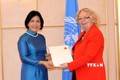 越南常驻日内瓦代表黎氏雪梅大使向联合国日内瓦办事处总干事递交国书