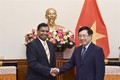 政府副总理兼外长范平明会见斯里兰卡新任驻越大使