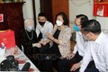 国会主席阮氏金银走访慰问胡志明市英雄母亲和武装力量英雄